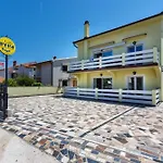 Viva No 5 Krk Town